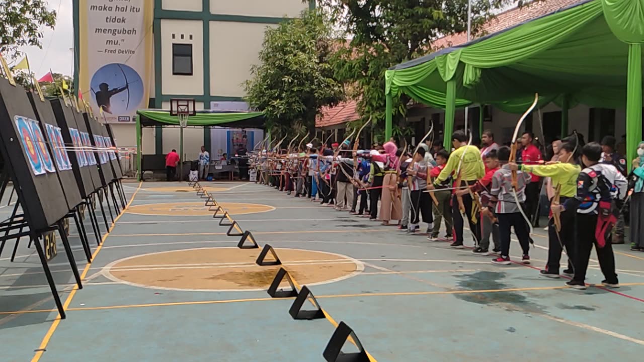 Tournament archery