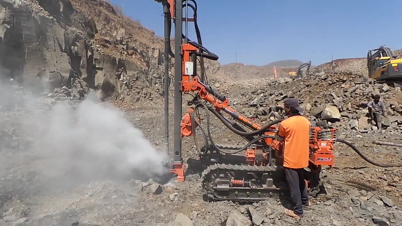 MINDRILL CD100 DTH Crawler Drill Machine