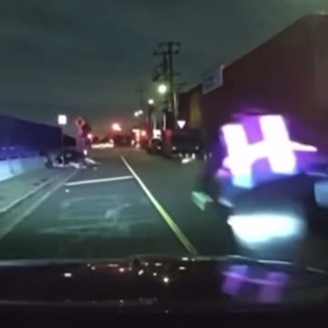 Greatest cop chase ever 🥤🍿