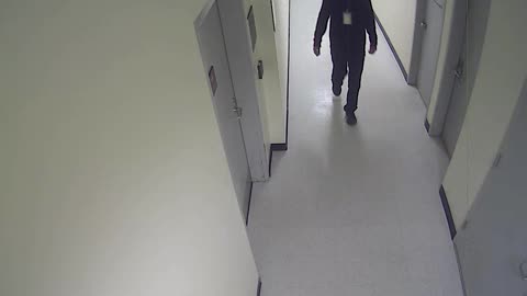 8802VZN06Elevator_2021-01-05_18h20min05s863ms.mp4