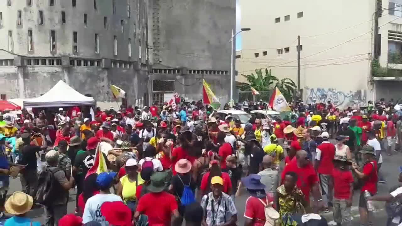 Demonstration in Guadeloupe for the reintegration of suspended caregivers