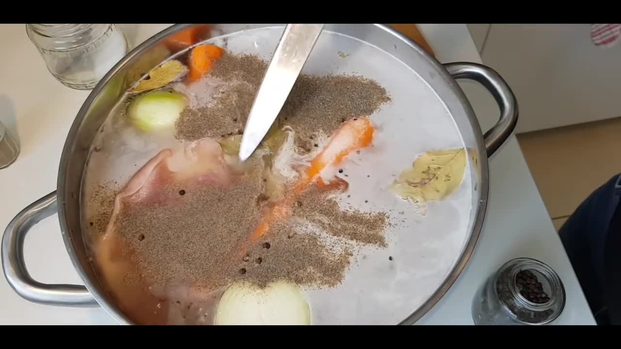 Schweinshaxen, zart und lecker! Einfach und schnell zubereiten! ENG SUB