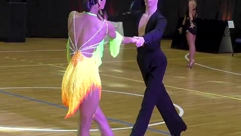 Adult dances, Beauties dance just insanely beautiful. Ballroom dancing for everyone.