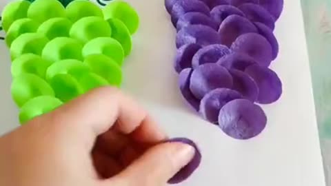 Making unique grape from paper