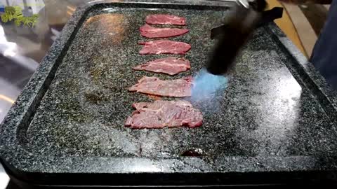 불향 육즙 가득한 소고기 초밥 / Juicy Beef Sushi / korean street food / 한국길거리음식 / 포항 영일만친구 야시장 ,k-food