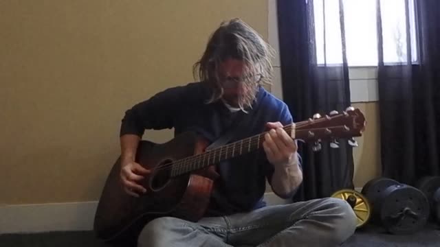 // Short song challenge // Day 11 of 42 (Gutter Rattus- Vice Grip)
