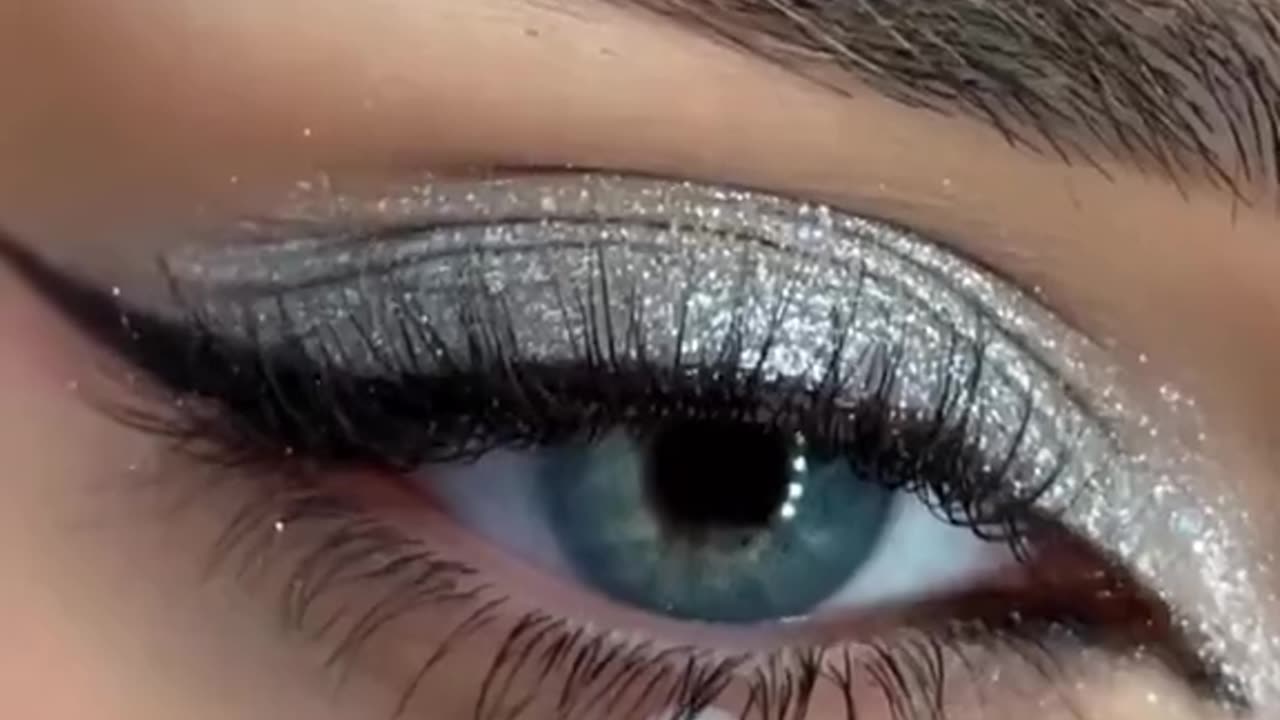 Beautiful eye makeup easy step by step