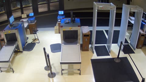 7134CVCULNScreeningLane3_2021-01-05_02h32min10s633ms.mp4