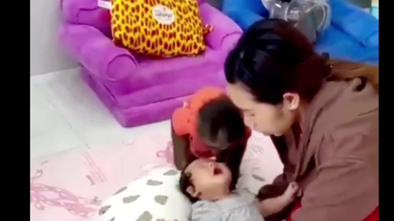 Cute Baby & Monkey, Funny Cute Baby #Funny Videos #Baby Animals #Baby Animals Cute Movement