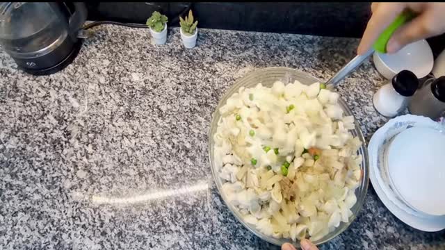 Bazar se achi #Russian #Salad full recipe on YouTube #trend #recipe #istanbul #vacation #food