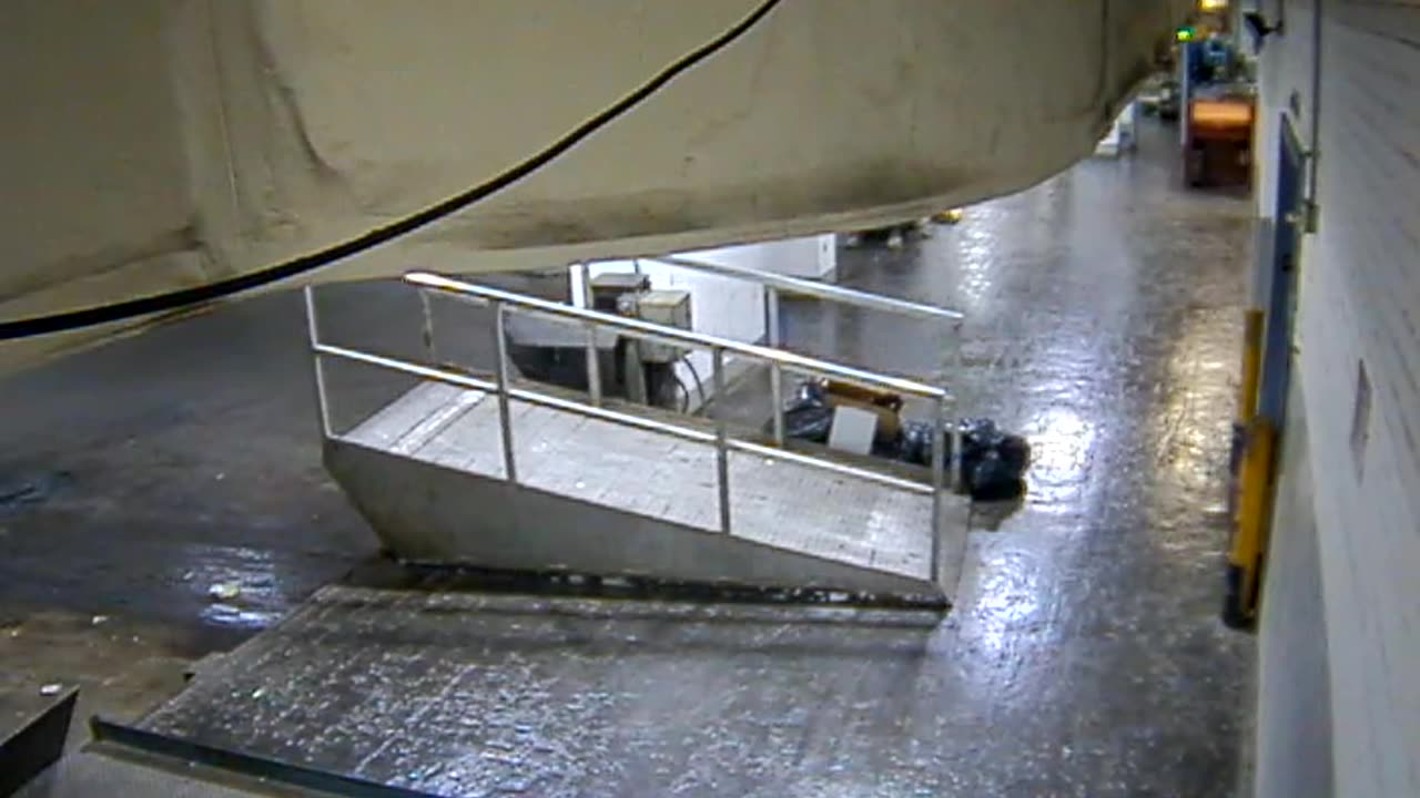 3803FHOBBALoadingDock_2021-01-06_15h00min01s463ms.mp4