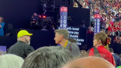 RNC convention day 3. How a teleprompter works during a speech