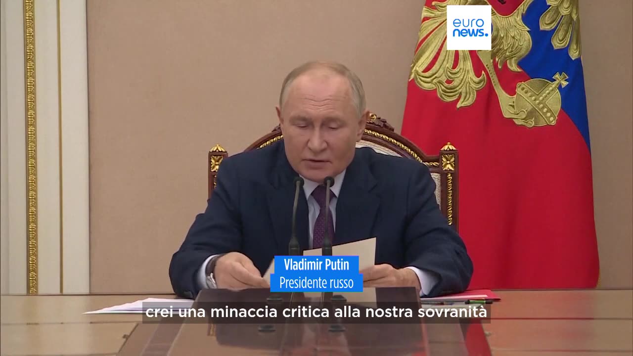 NOTIZIE DAL MONDO Vladimir Putin rivede la dottrina nucleare russa;nuovo avvertimento all'Occidente.La versione rivista sembra abbassare significativamente la soglia che fa scattare l'utilizzo dell'arsenale nucleare russo