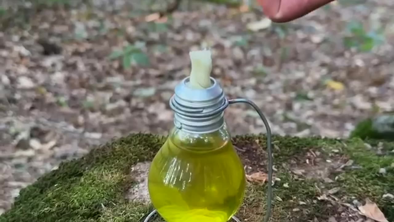 Survivel skills make lamp with you one hand