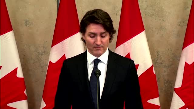 'Everything is on the table' -Trudeau on ending blockades