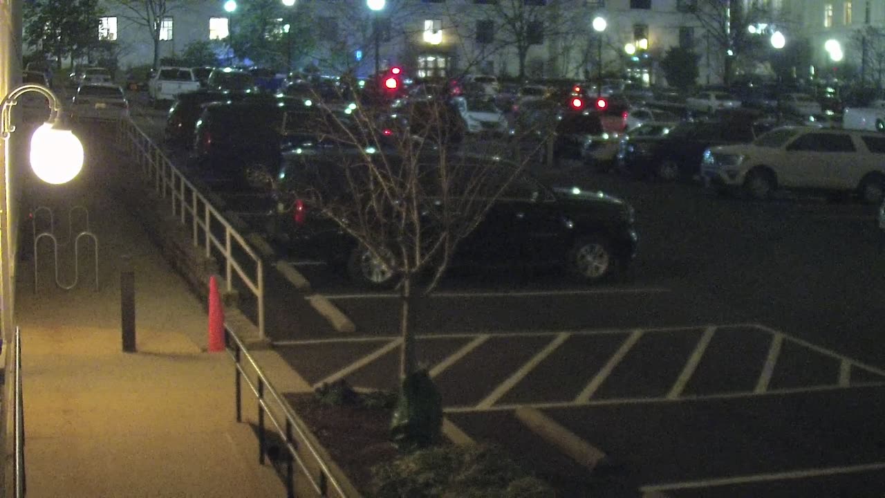 1671HQOB01NorthwestWalkway_2021-01-05_03h25min49s253ms.mp4