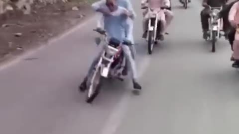 Funny 🤣🤣moments bike riders