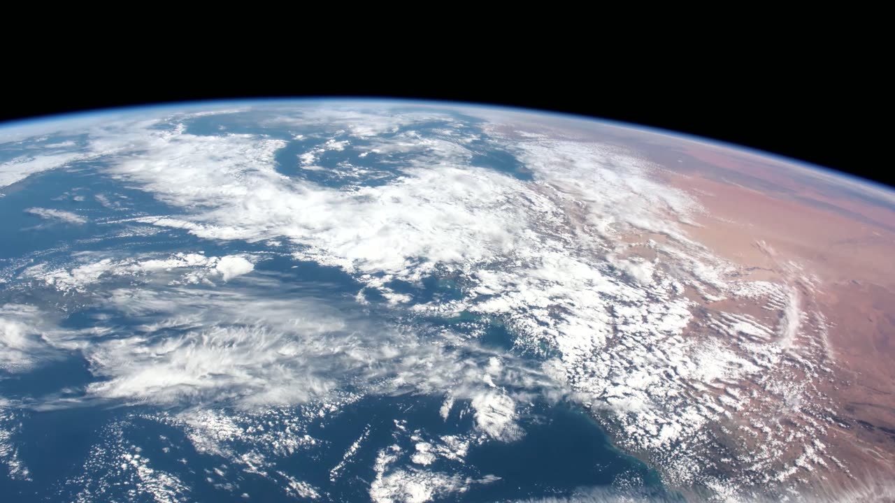 ISS Expedition 42 Time Lapse Video of Earth