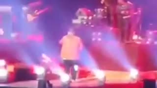 Haitian singer Mikaben drops on stage in Paris last night aged 41.