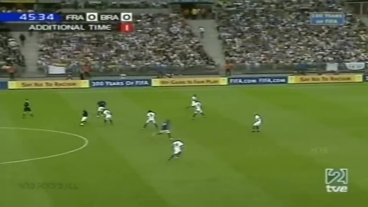 Ronaldo, Ronaldinho & Zidane Legendary Show (Brazil vs France, 2004)