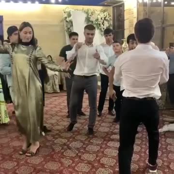 AMERİKALILAR İÇİN ALIŞILMADIK DANSLAR