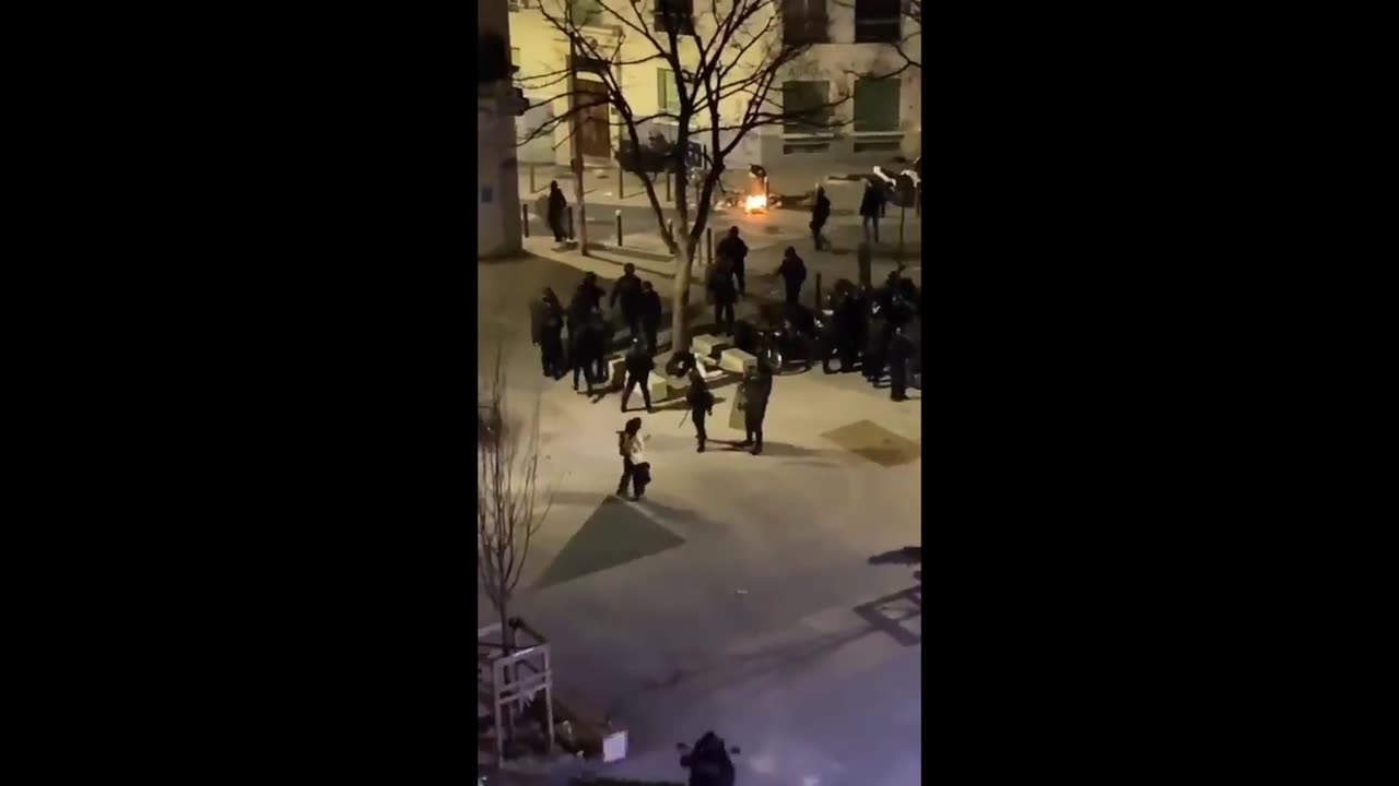 Police attack people in France