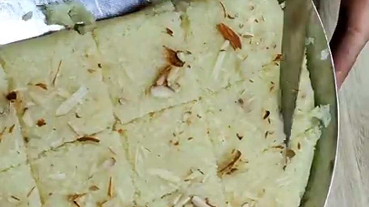 Delicious Fresh Coconut Burfi Recipe - A Taste of Paradise