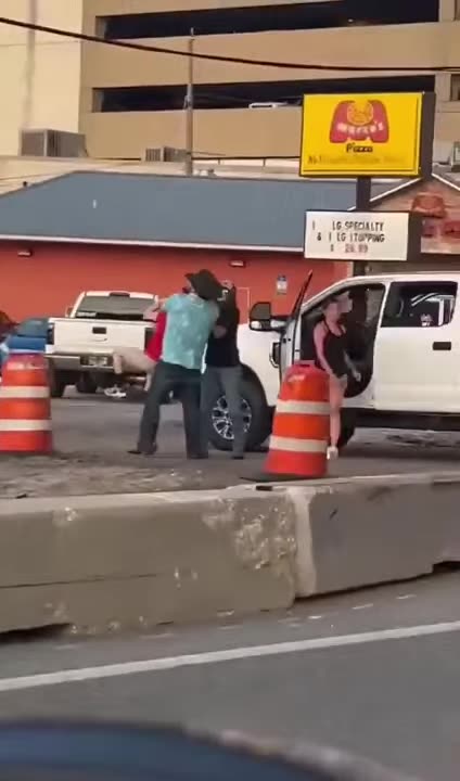 Guy Gets💪Choked👀Outside Of Pizza🍕Place💥🤔😎