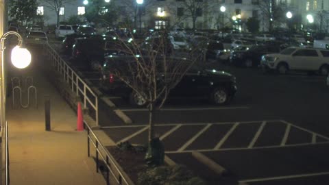 1671HQOB01NorthwestWalkway_2021-01-05_02h50min01s690ms.mp4