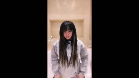 Outfit Change Challenge (Twinkle Twinkle Little Star Remix) - TikTok Compilation
