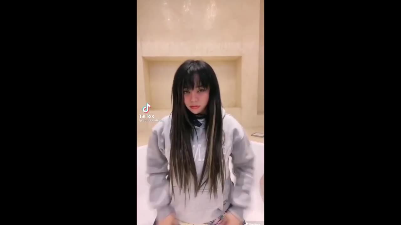 Outfit Change Challenge (Twinkle Twinkle Little Star Remix) - TikTok Compilation