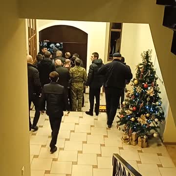 В Абхазии оппозиционеры требуют своего ареста