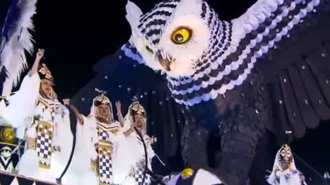 The Moody Blues - Sorry - Rio Carnival Dancers