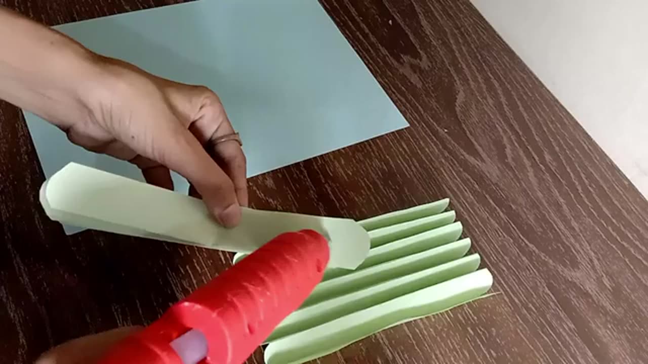 How to make paper flower for decoration. Easy paper craft