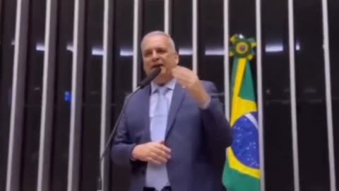 Deputado pede impeachmente de Lula após afirmar que quer se vingar