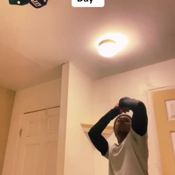 “Your Legs Don’t Hurt From Running Through My Mind All Day”