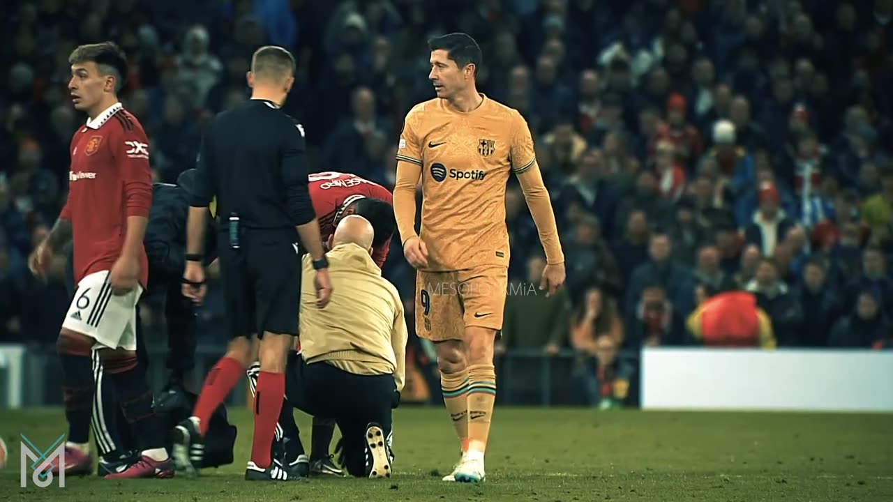 Lewandowski reactions vs Manchester United