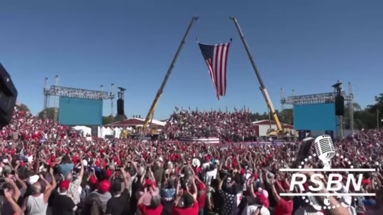 Trump's plane Flys over Butler Pennsylvania