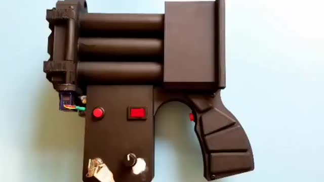 Hand held rocket pistol