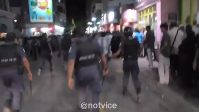 POLICE GET SERVED *INSTANT KARMA*