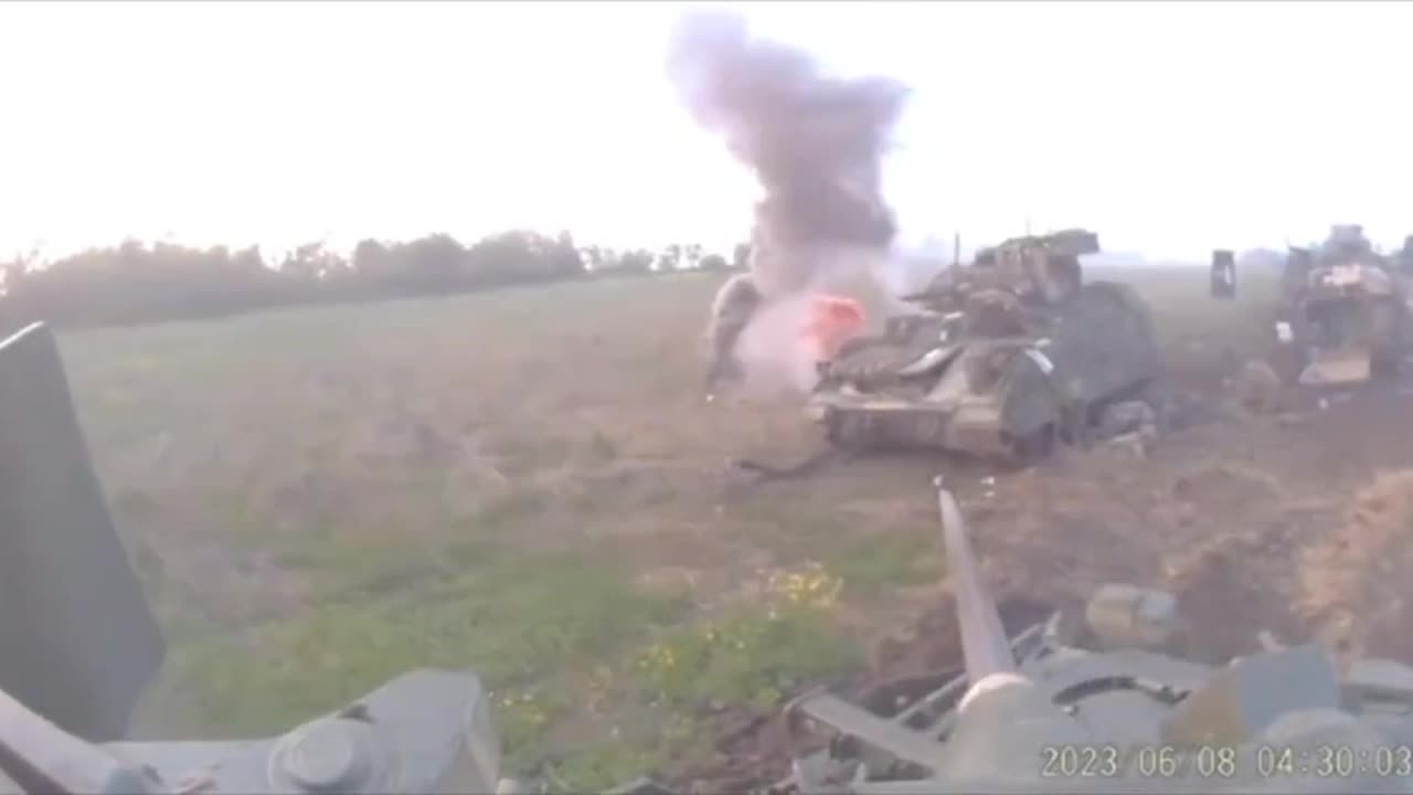 BOOM!!! UAF Shows Their Sheer Incompetence... Western-Supplied Armor Filmed From Ukrainian Vehicle