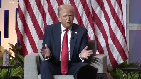 Crowd Erupts in Laughter as Trump Mocks Kamala Harris’s Shifting Identity