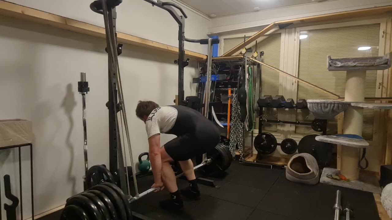 Deadlift with bands 262,5kg