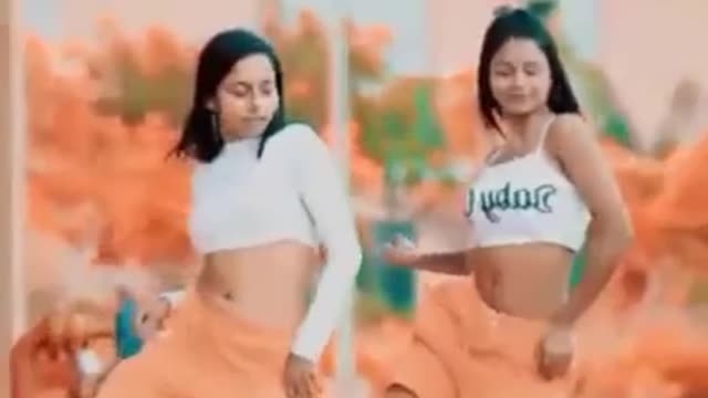 Quite gals dance video