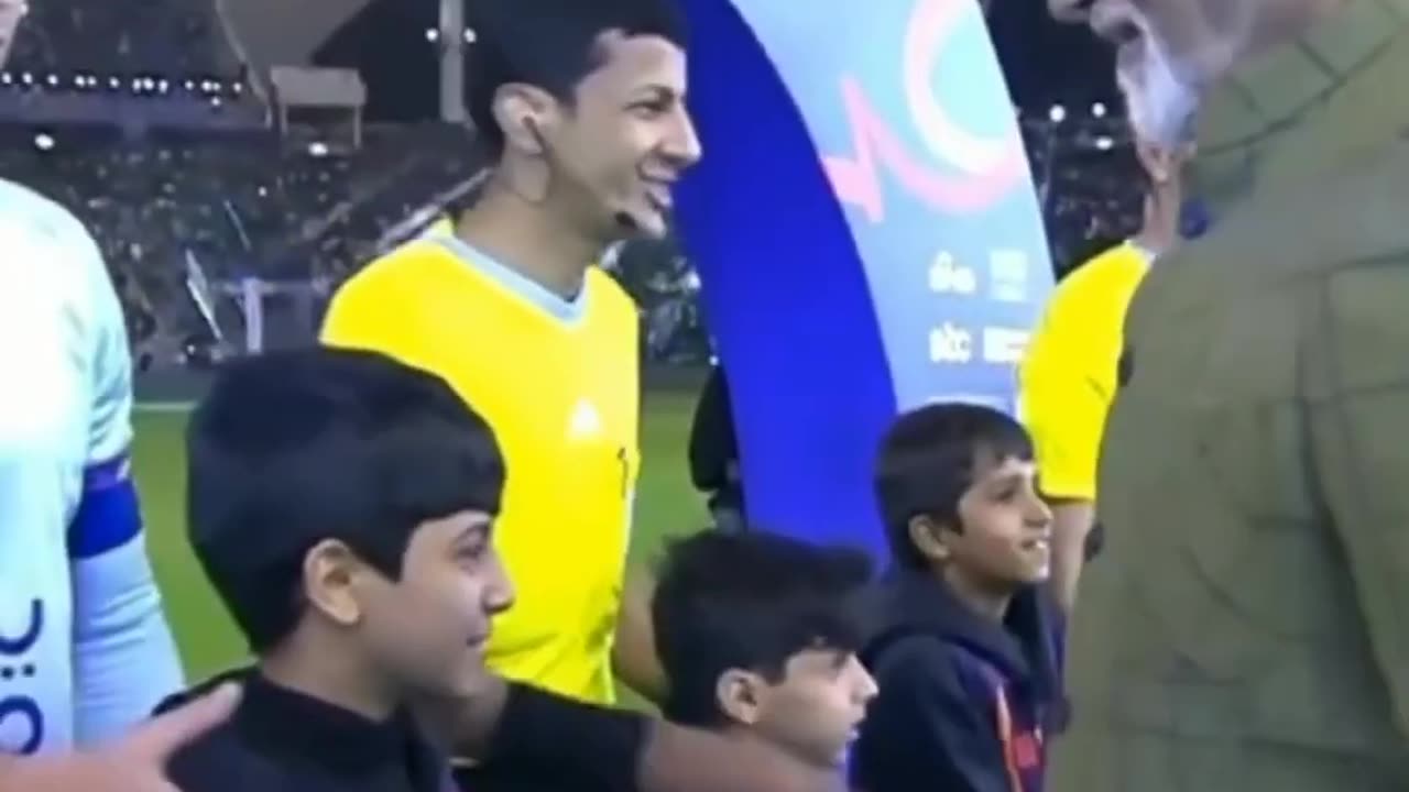 Ronaldo and messi meet Bollywood star amithab bachan