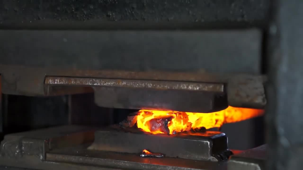 Damascus steel from 1000 year old knife blades.