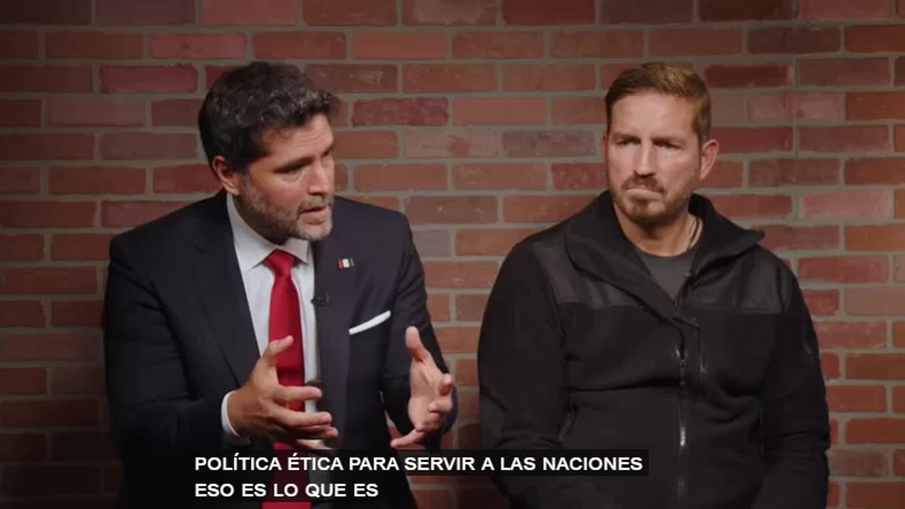 Eduardo Verastegui and Jim Caviezel - The Media is Hiding the Truth - Spanish Subtitles