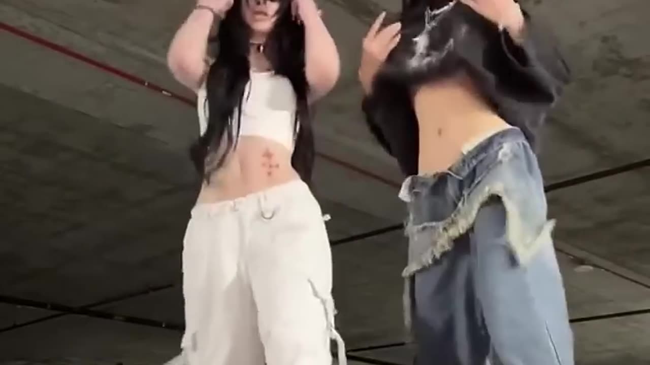 Duo Tiktok Dance