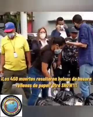 COMUNITARIOS SORPRENDEN A SANITARIOS CON SACOS DE BASURA SIMULANDO MUERTOS COVID