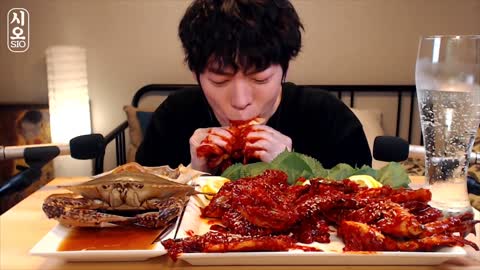 MUKBANG SPICY SEAFOODS || Soy Sauce Vs. Spicy Sauce || KOREAN CRABS